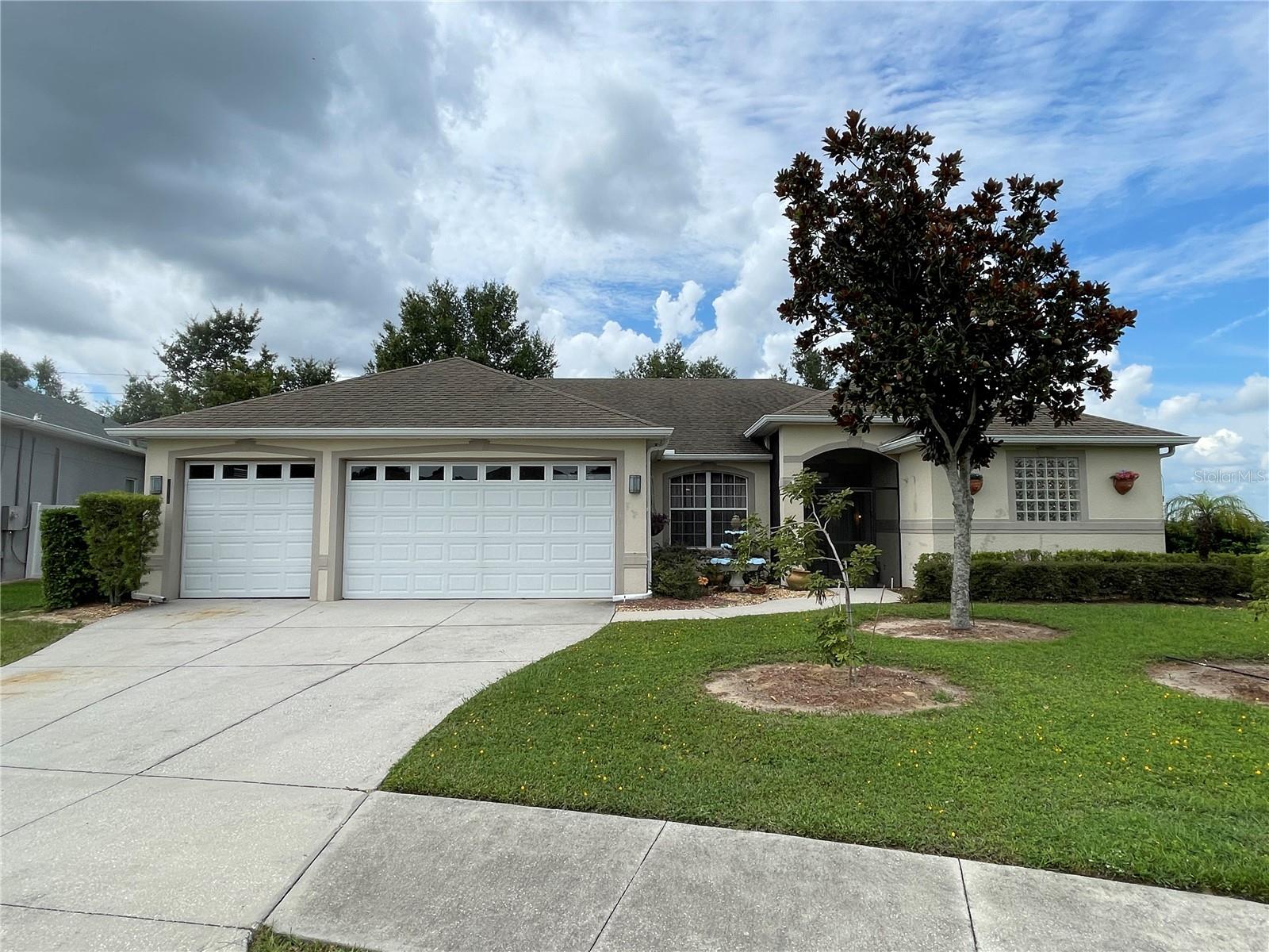Welcome to 2915 Southern Pines Loop — a beautifully maintained single-family pool home in the heart of Clermont. This spacious 4-bedroom, 3-bath residence offers over 2,600 square feet of living space with an open and flexible floor plan, perfect for both everyday living and entertaining.
Built in 2007 and proudly owned by the original owner since day one, the home is move-in ready and has been cared for with attention to detail. Enjoy the Florida lifestyle with a private screened-in pool, generous living areas, and natural light throughout.
Located with convenient access to schools, shopping, dining, and major highways. Whether you're looking for space, comfort, or a great location — this home has it all.
Schedule your private tour today!