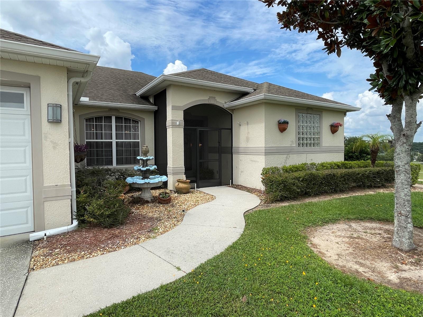 2915 SOUTHERN PINES LOOP