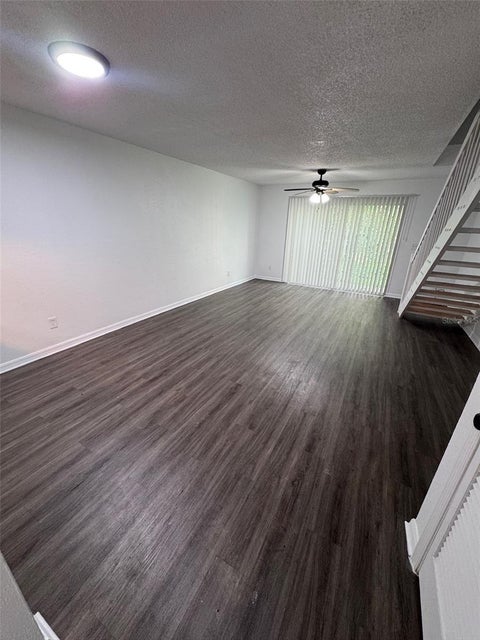 Tiny photo for 1711 NE 2nd Street, Ocala, FL 34470 (MLS # OM733357)