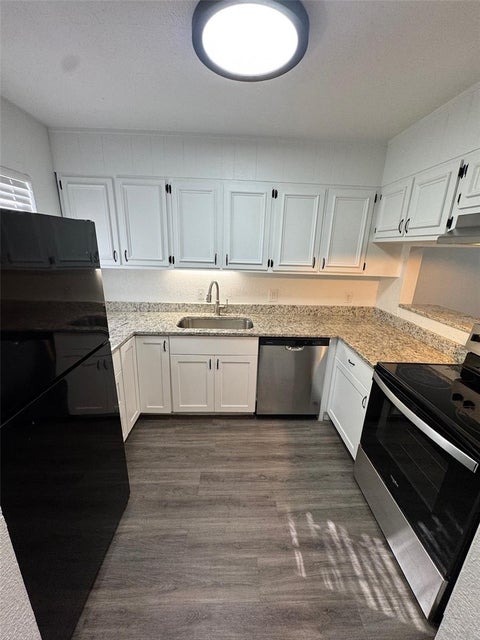 Tiny photo for 1711 NE 2nd Street, Ocala, FL 34470 (MLS # OM733357)