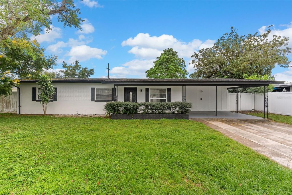 Photo of 5770 Crane Place, Orlando, FL 32807 (MLS # TB8434783)