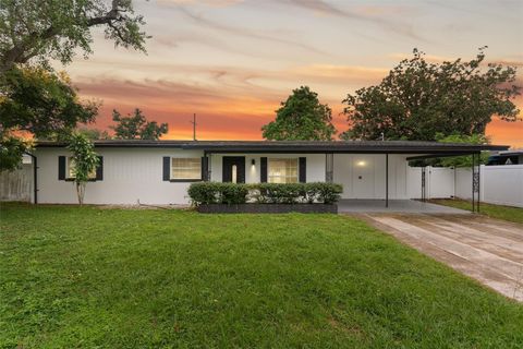 Photo of 5770 Crane Place, Orlando, FL 32807 (MLS # TB8434783)