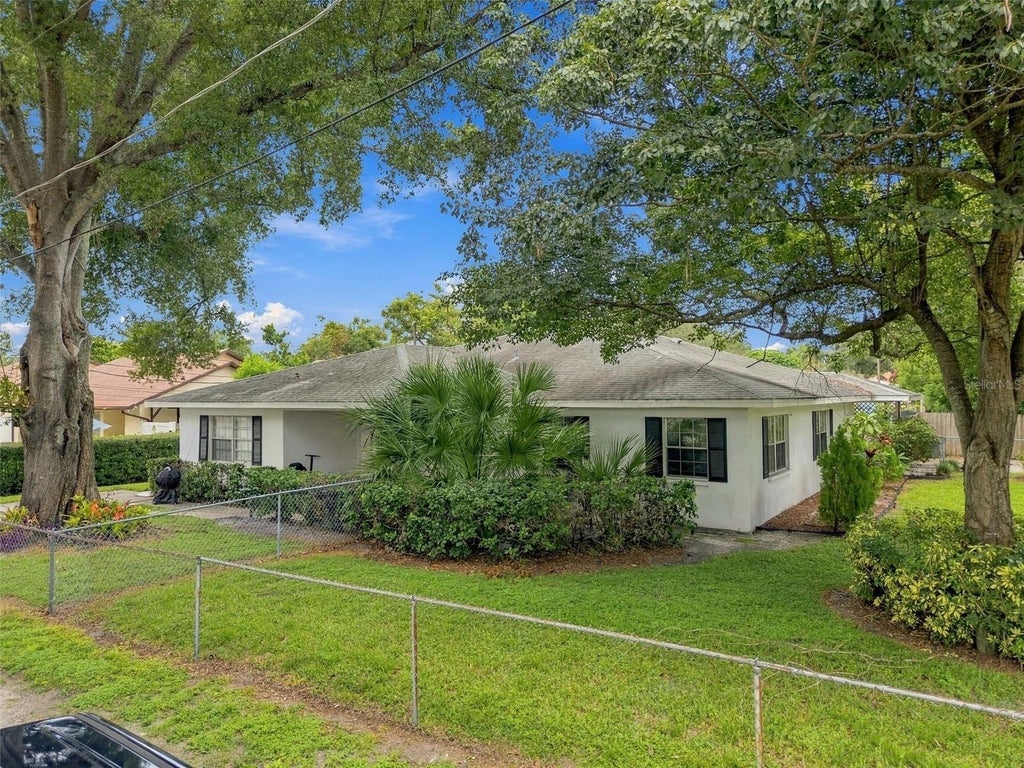 Photo of 2801 Burts Avenue, Tampa, FL 33614 (MLS # TB8549653)