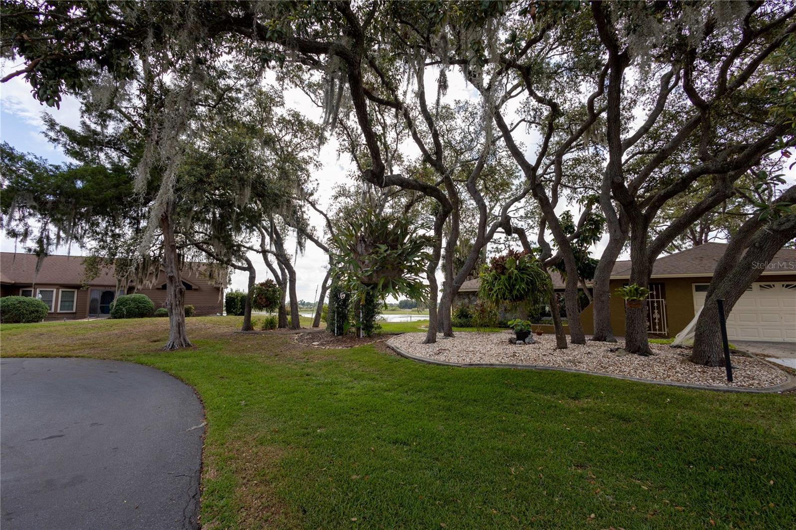 268 EASTPOINT COURT