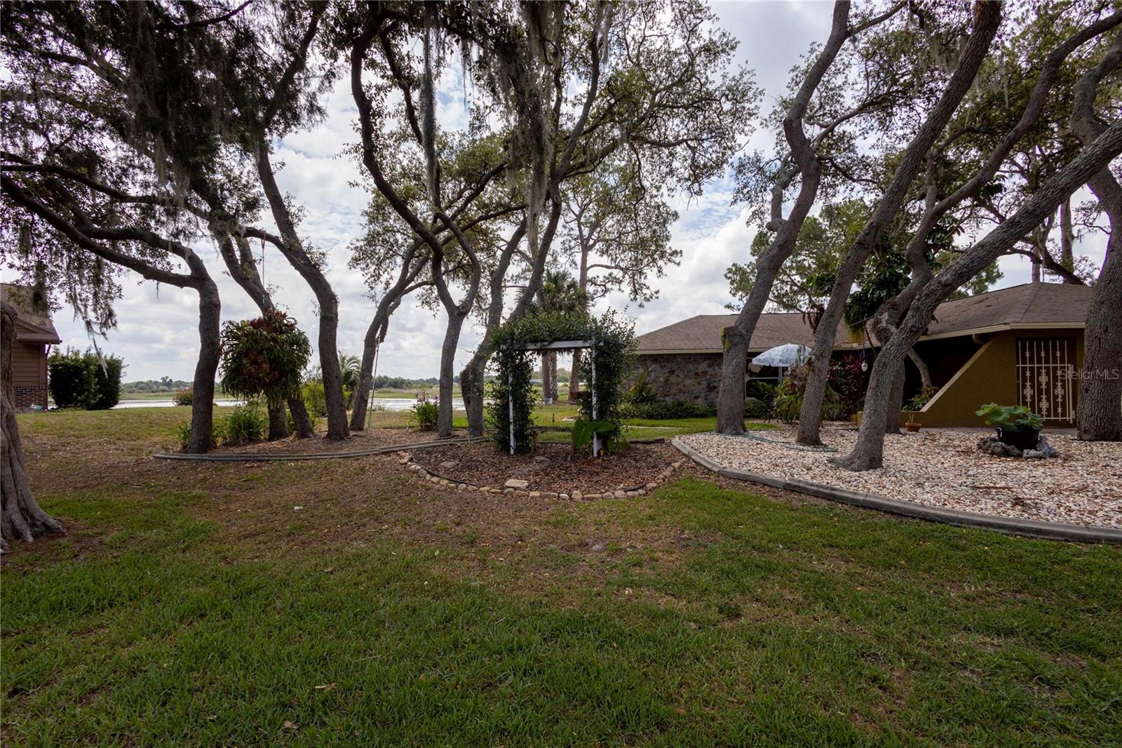 268 EASTPOINT COURT