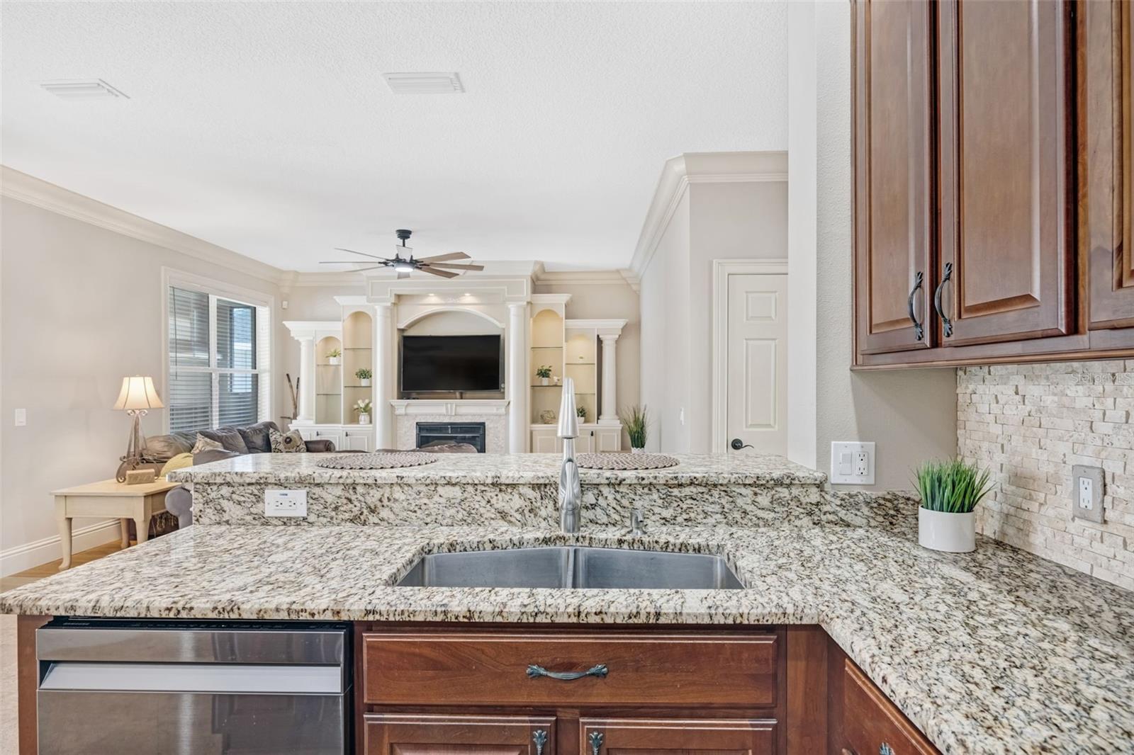 HARVEST FIELD - Residential