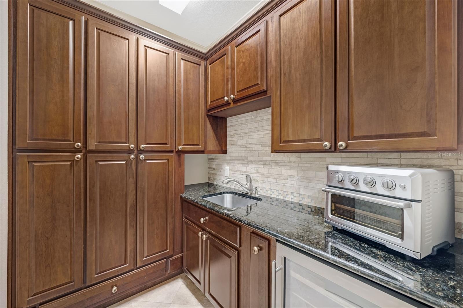 HARVEST FIELD - Residential