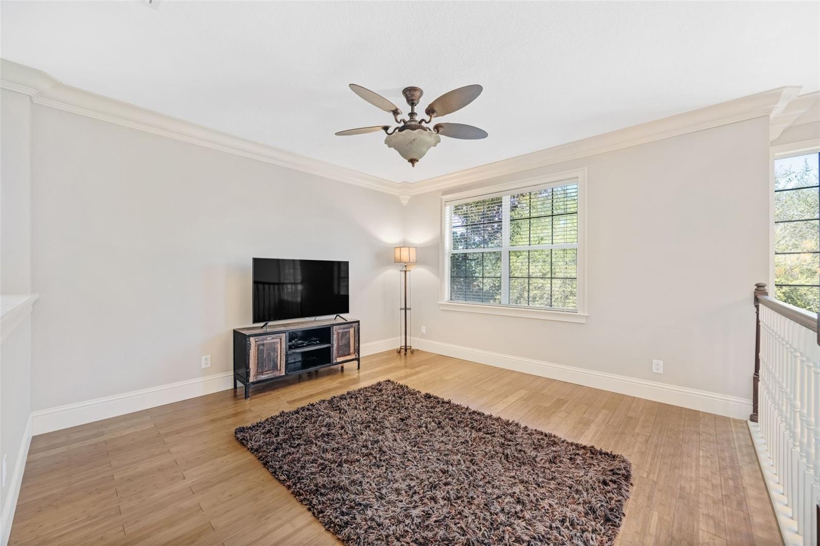 HARVEST FIELD - Residential