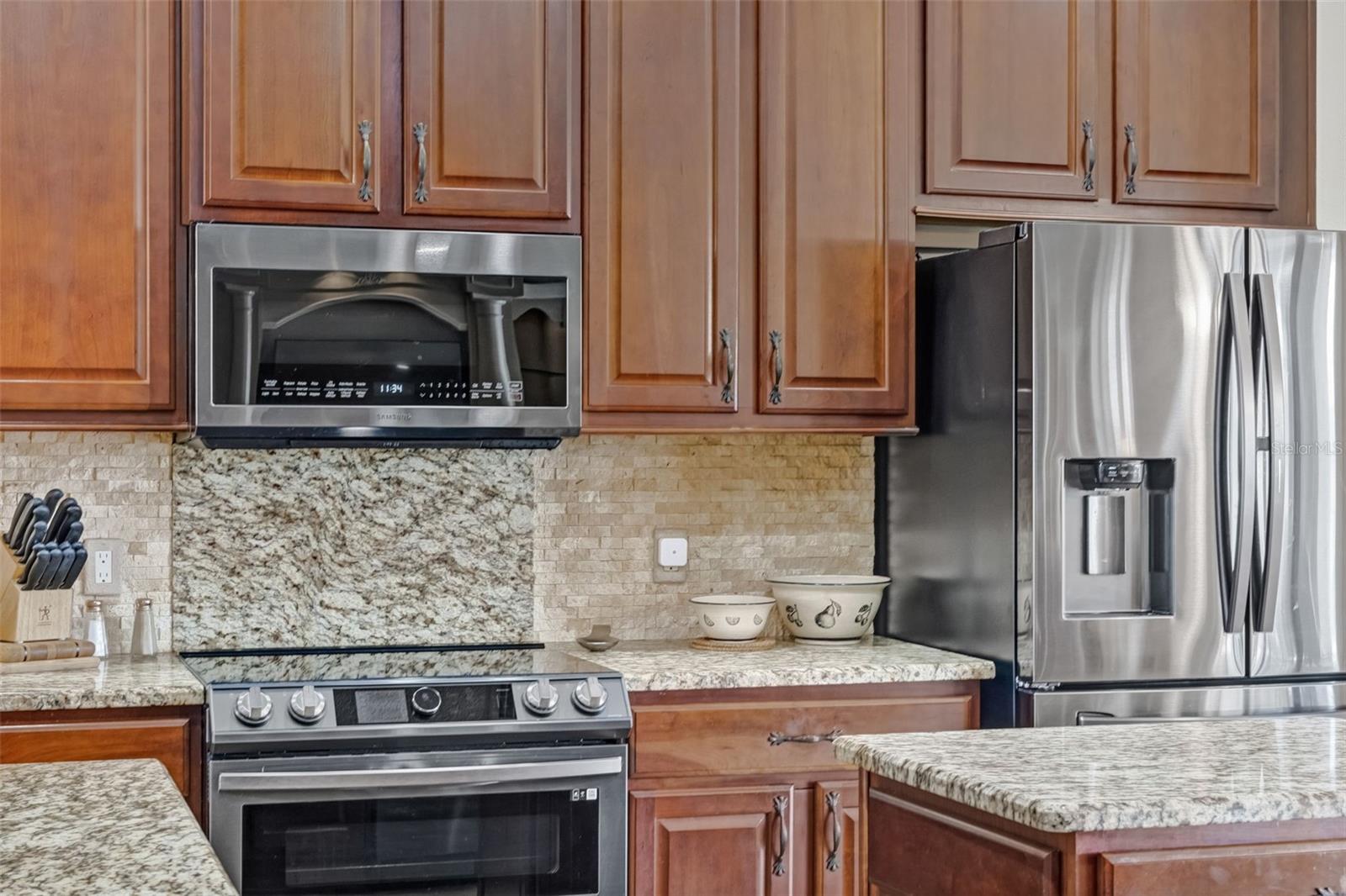 HARVEST FIELD - Residential