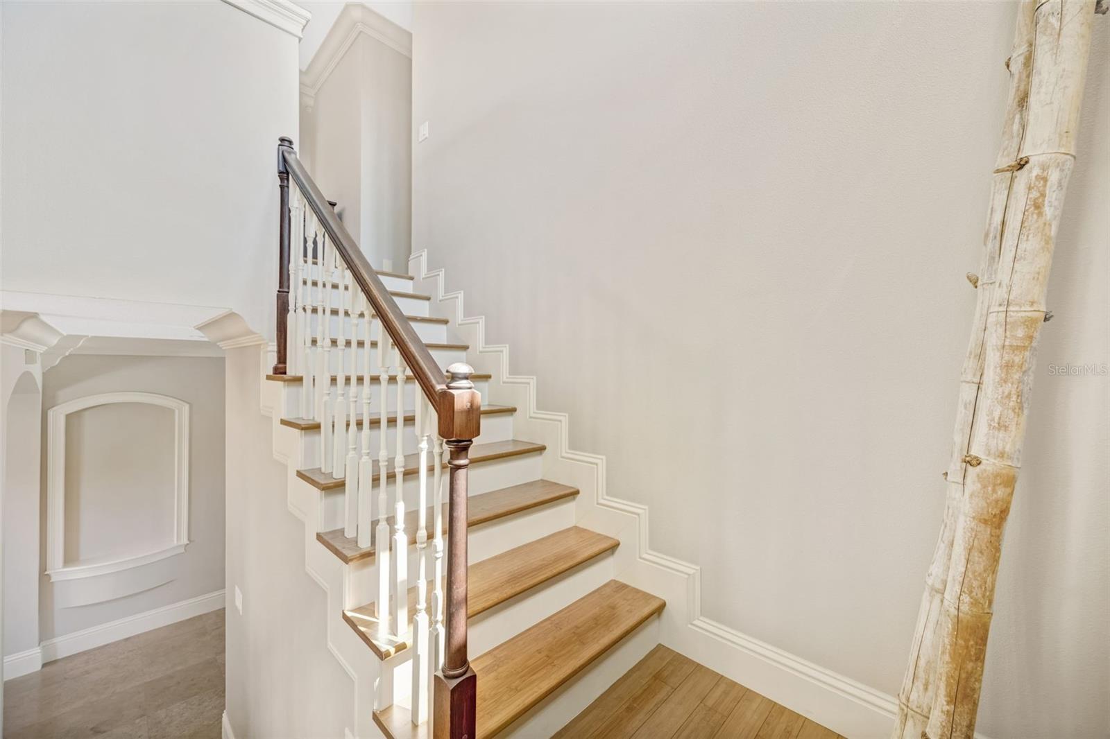 HARVEST FIELD - Residential