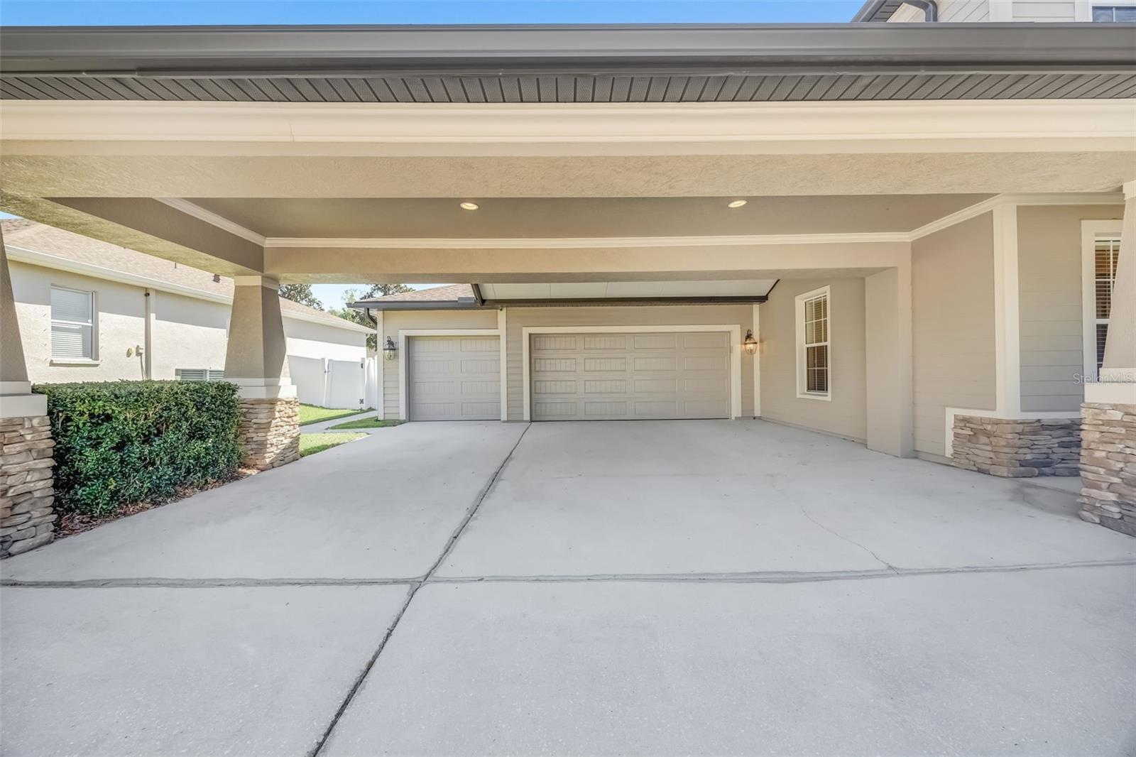 HARVEST FIELD - Residential