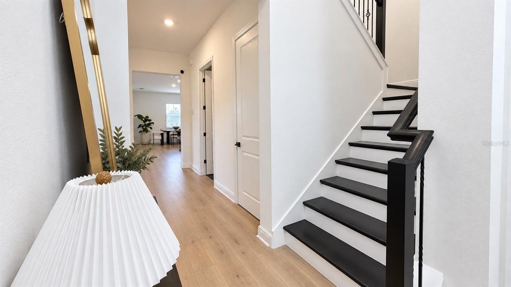 Photo of 15607 Vetta Drive, Montverde, FL 34756 (MLS # O6441926)