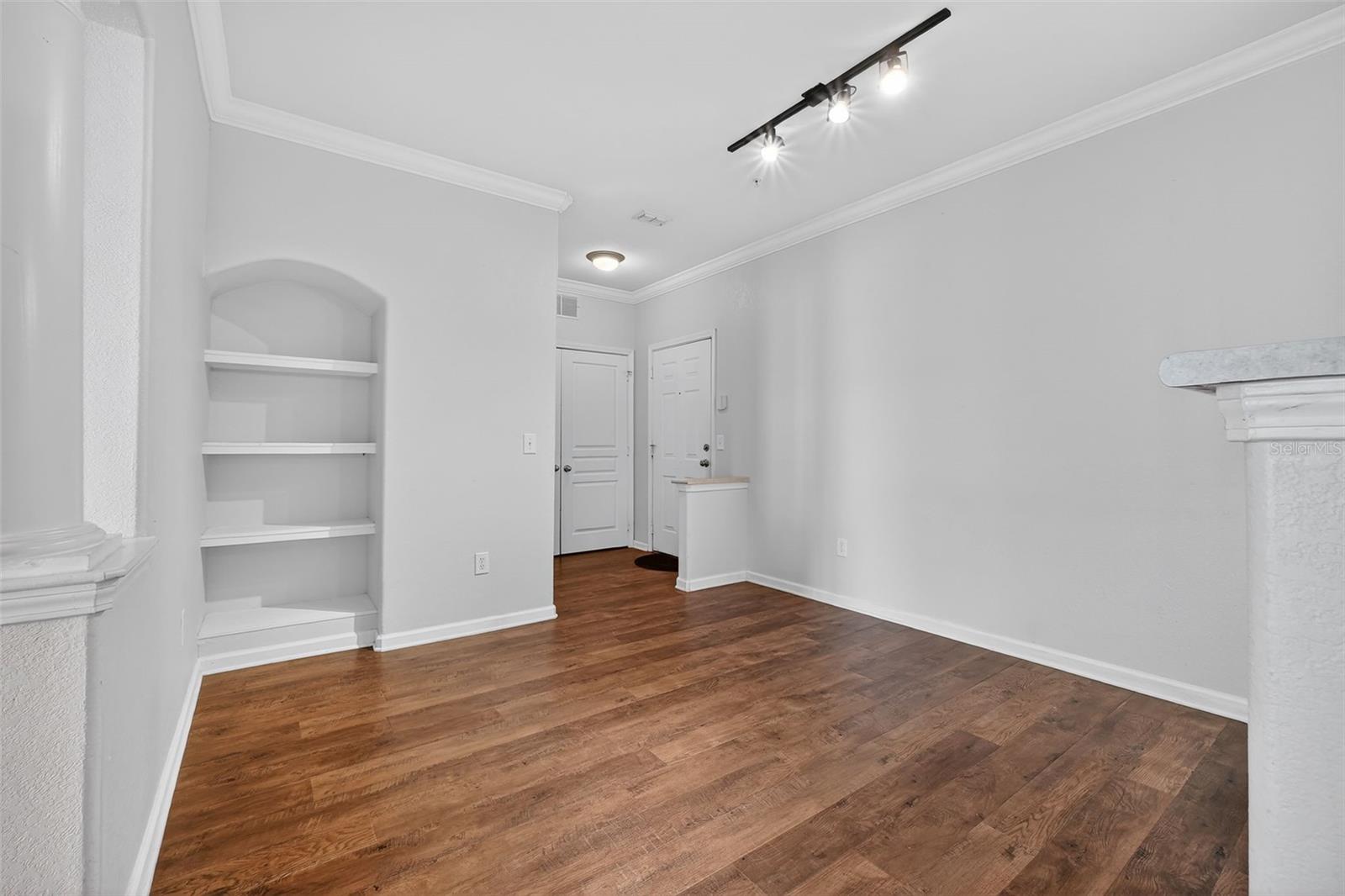 GARDENS OF BRIDGEHAMPTON - Residential