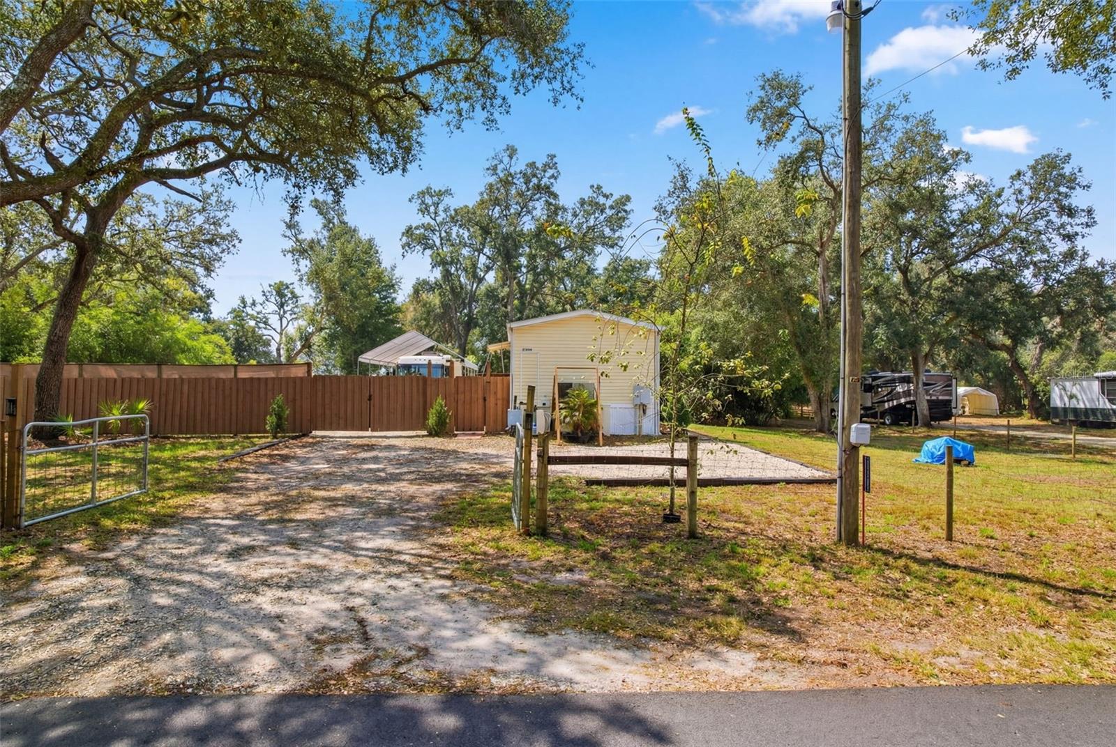 ACREAGE - Residential