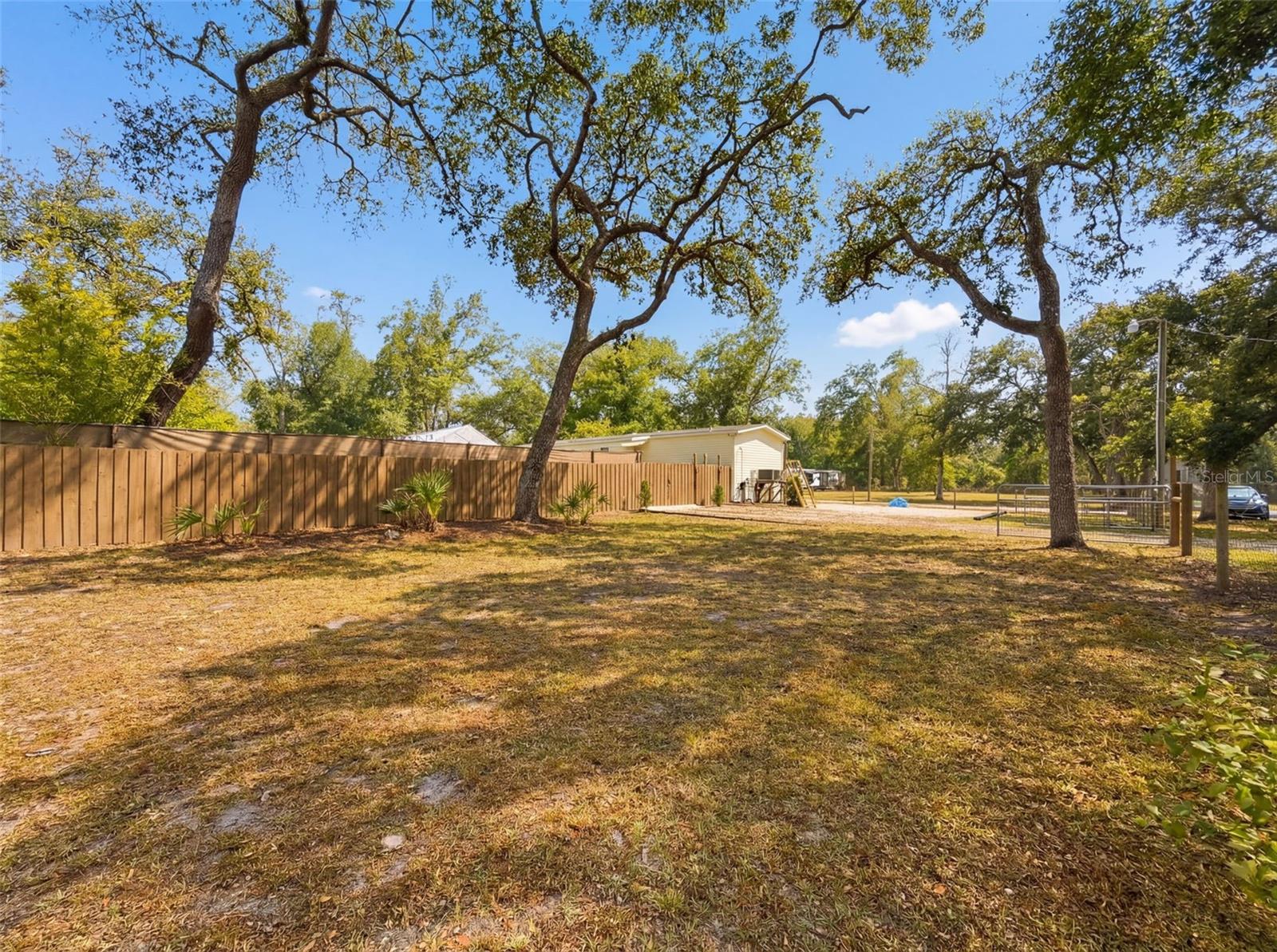 ACREAGE - Residential