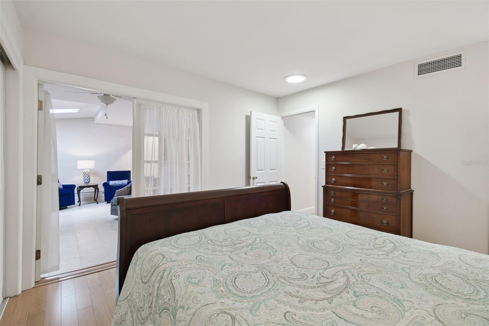 CARROLLWOOD VILLAGE NORTHMEADOW CLUSTER HOUSES - Residential