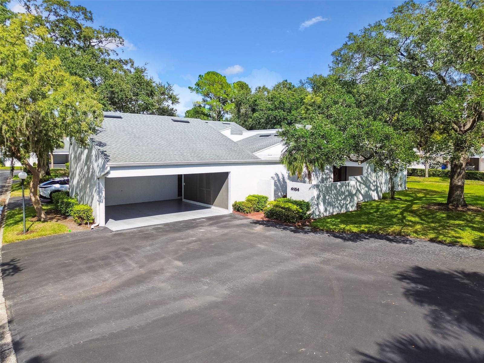 CARROLLWOOD VILLAGE NORTHMEADOW CLUSTER HOUSES - Residential