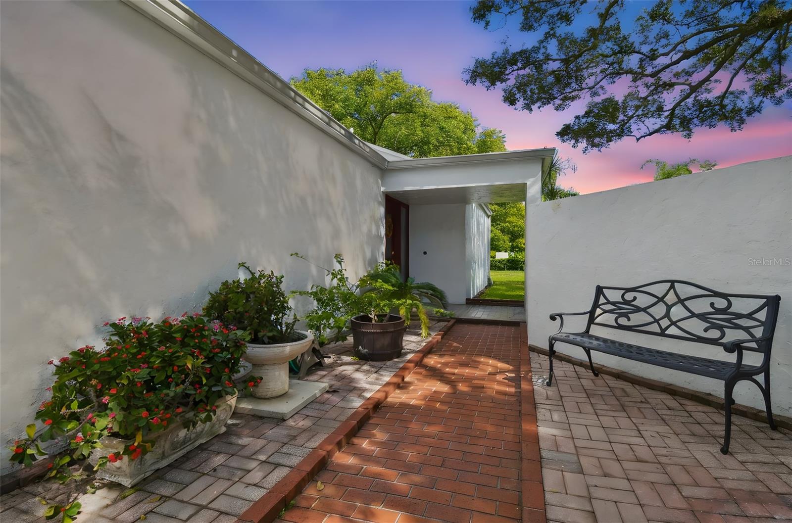 CARROLLWOOD VILLAGE NORTHMEADOW CLUSTER HOUSES - Residential
