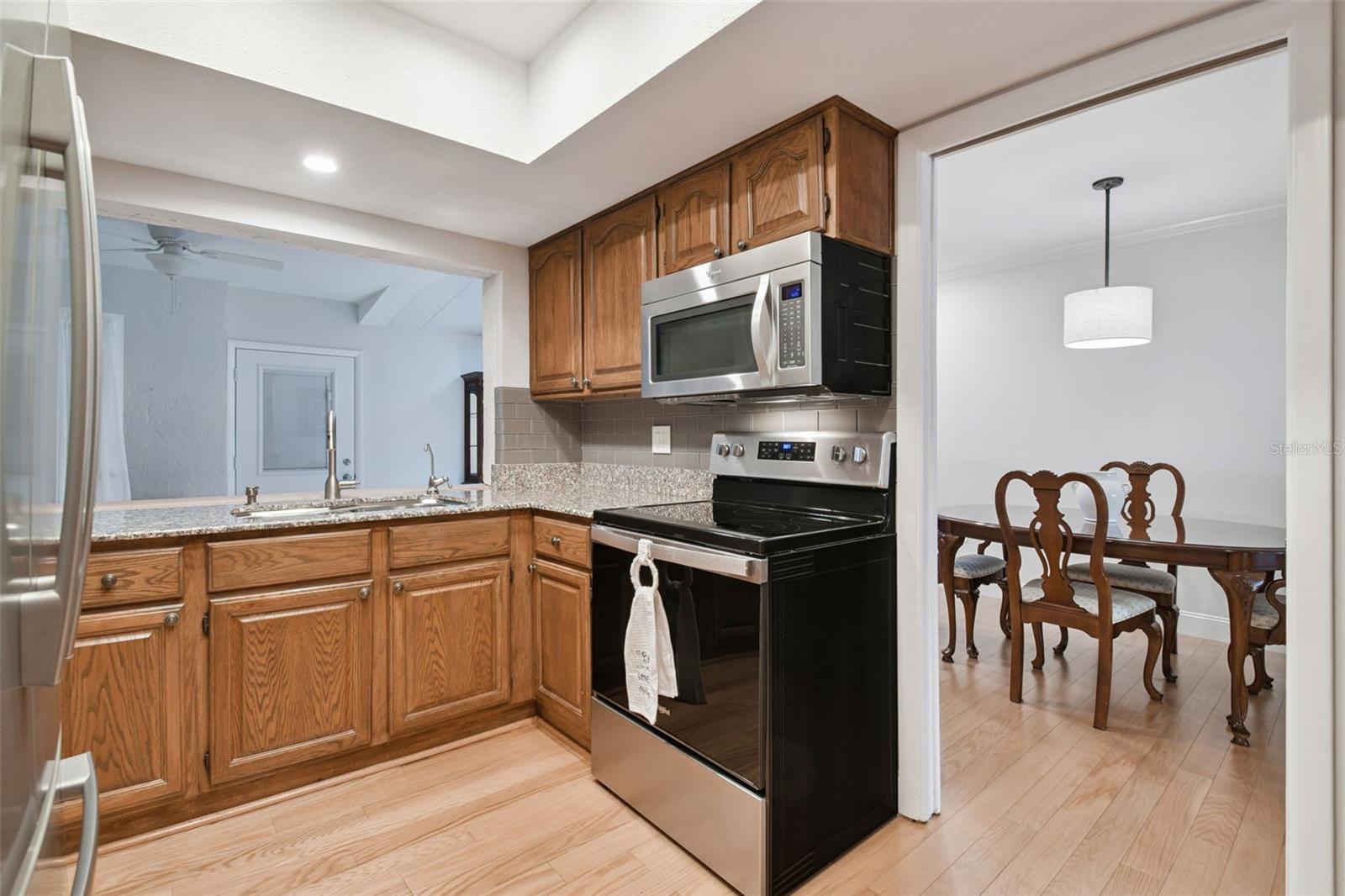 CARROLLWOOD VILLAGE NORTHMEADOW CLUSTER HOUSES - Residential