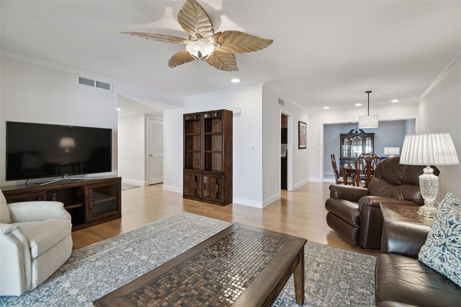 CARROLLWOOD VILLAGE NORTHMEADOW CLUSTER HOUSES - Residential