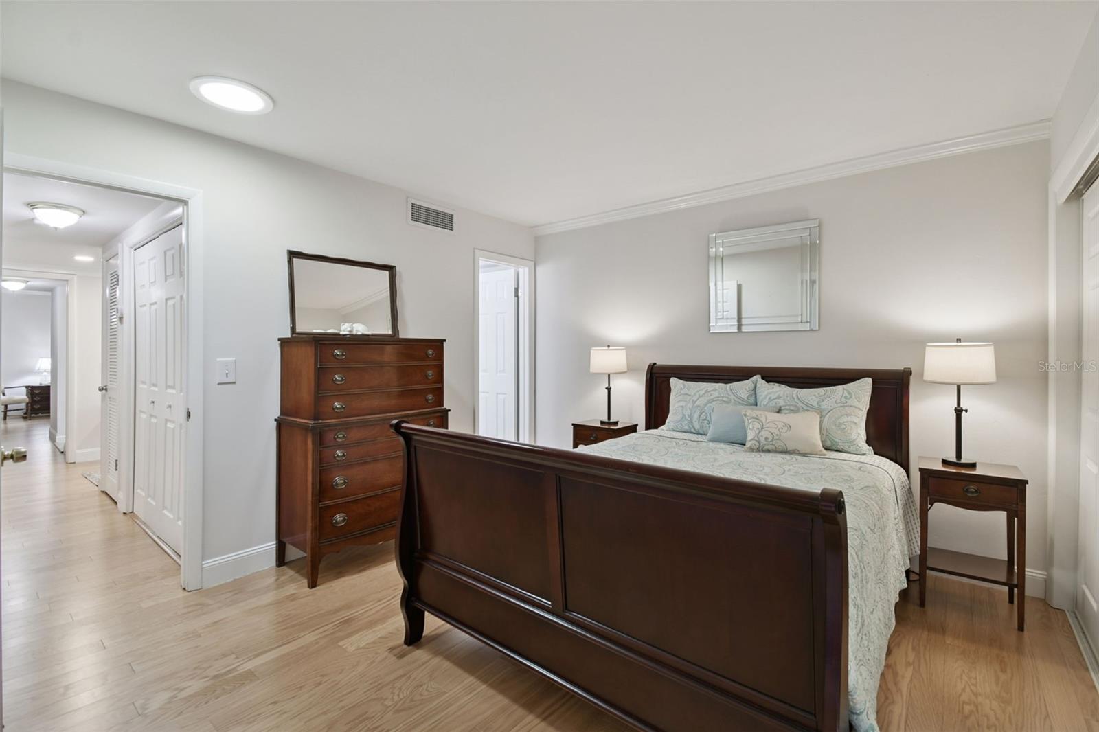 CARROLLWOOD VILLAGE NORTHMEADOW CLUSTER HOUSES - Residential