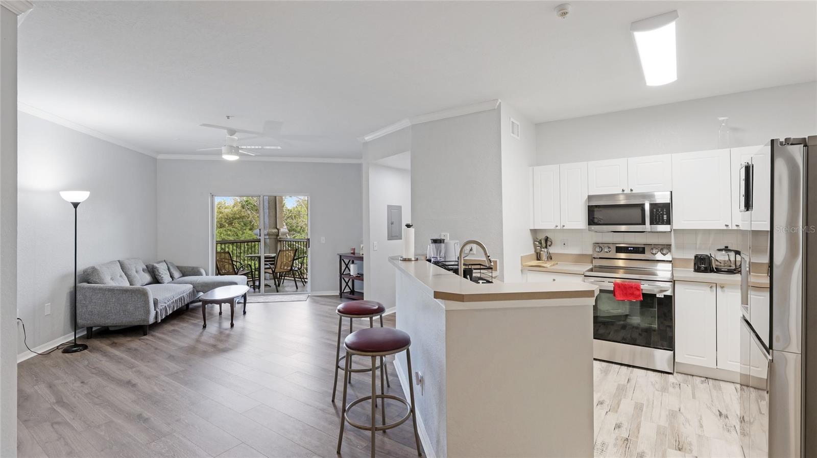 5160 NORTHRIDGE ROAD 206