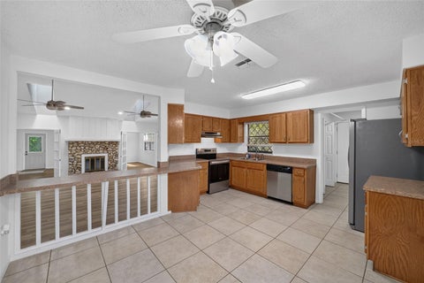 Tiny photo for 4639 SE 39th Court, Ocala, FL 34480 (MLS # TB8560115)