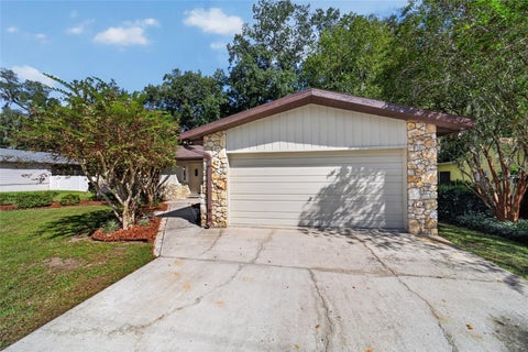 Tiny photo for 4639 SE 39th Court, Ocala, FL 34480 (MLS # TB8560115)