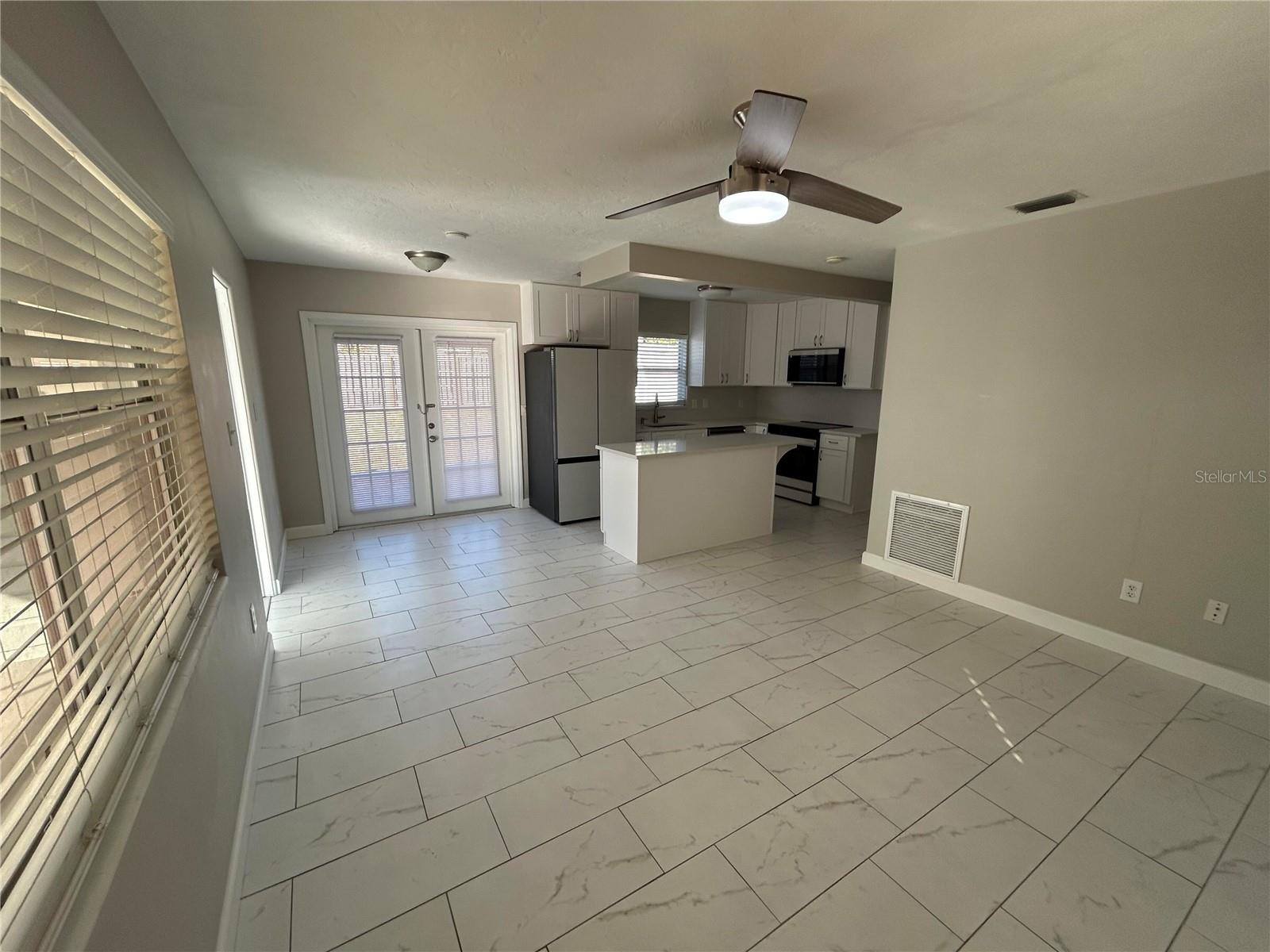 BAYSHORE GARDENS SEC 3 - Residential