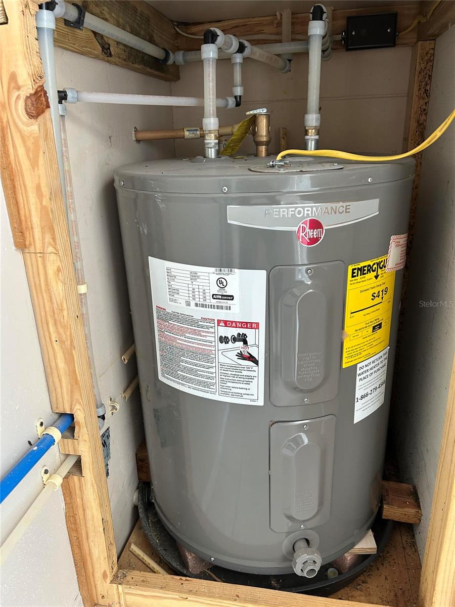 BAYSHORE GARDENS SEC 3 - Residential