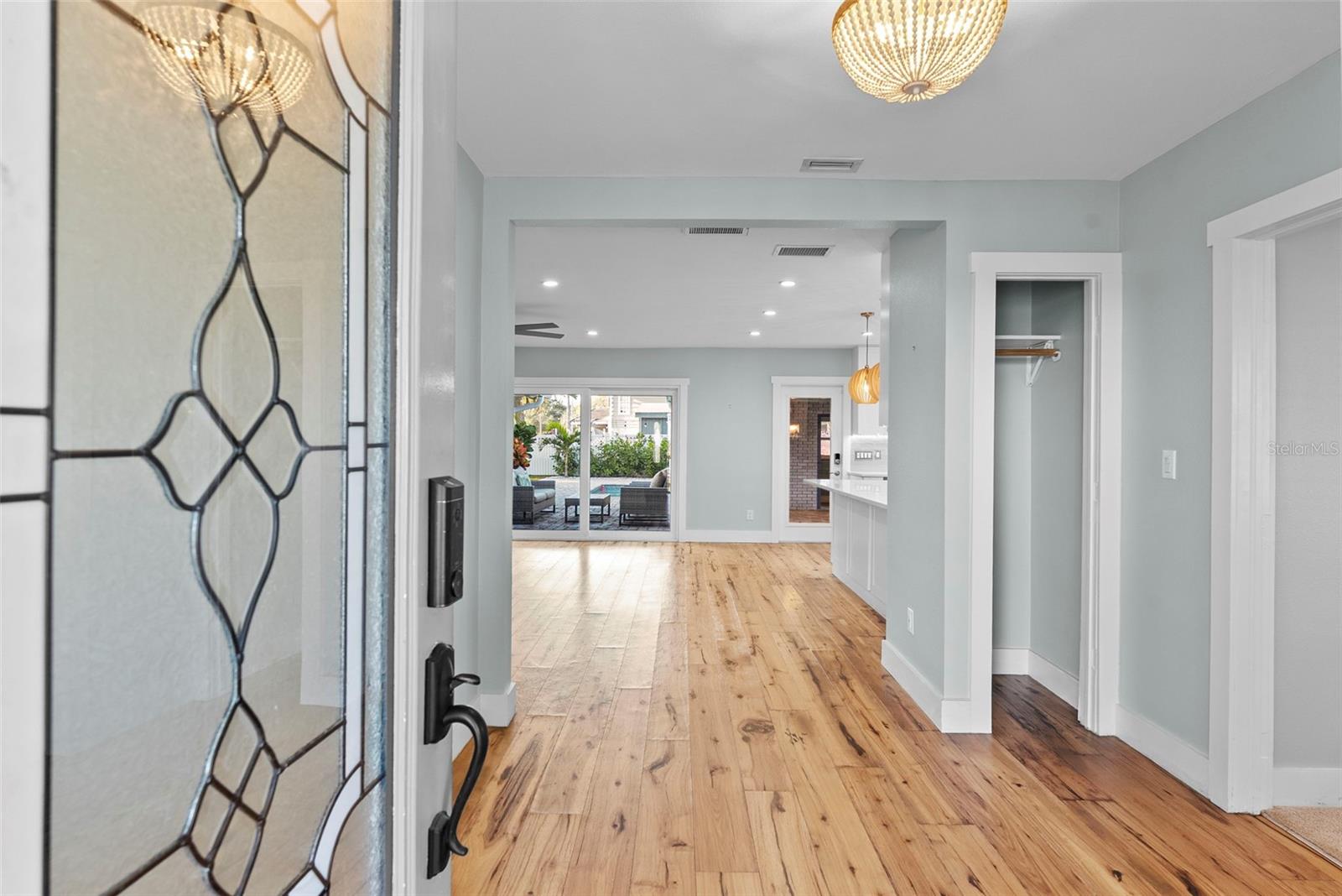 710 S DAVIS BOULEVARD