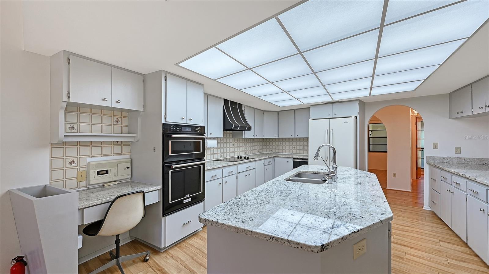 HIDDEN RIVER - Residential