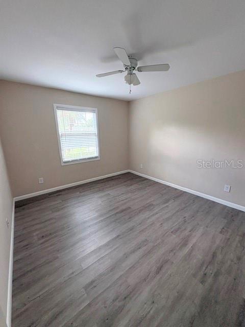 WHISPERING OAKS - Residential