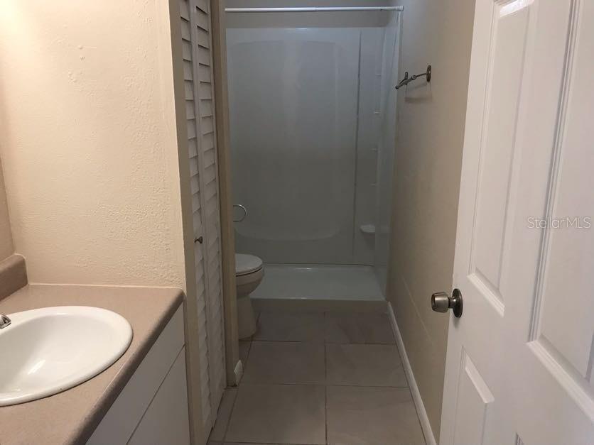 WHISPERING OAKS - Residential