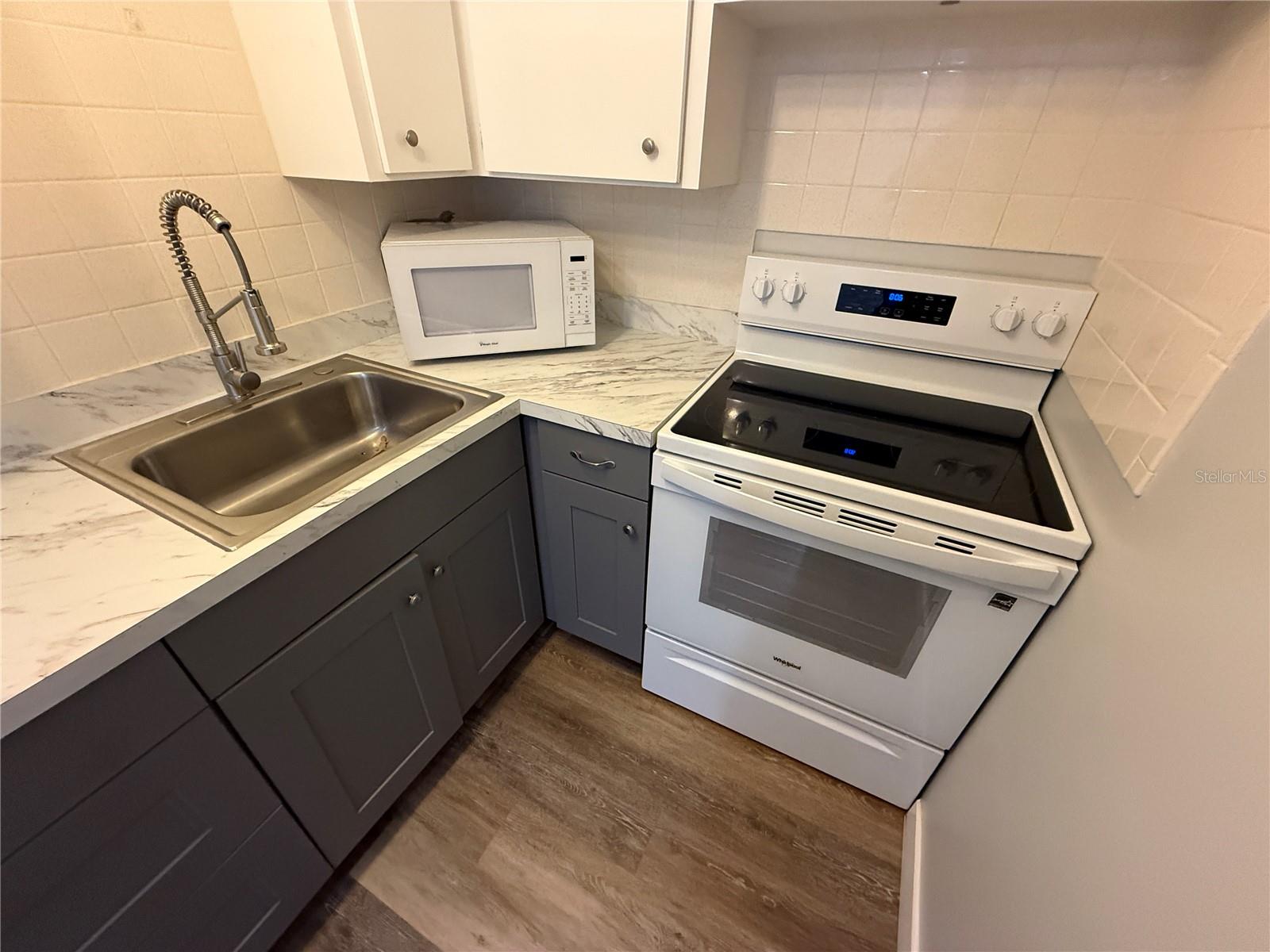 ENGLEWOOD OF - Residential Lease