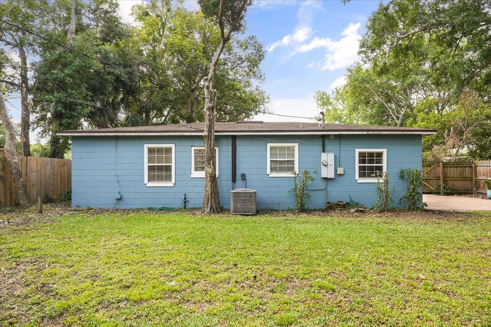 COLONIAL ACRES - Residential