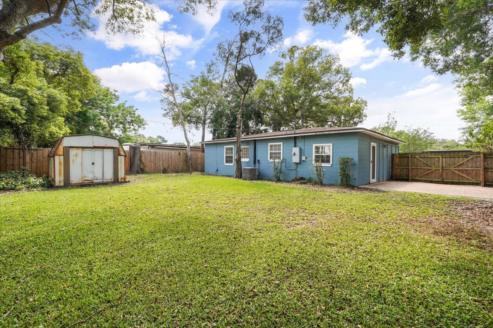 COLONIAL ACRES - Residential