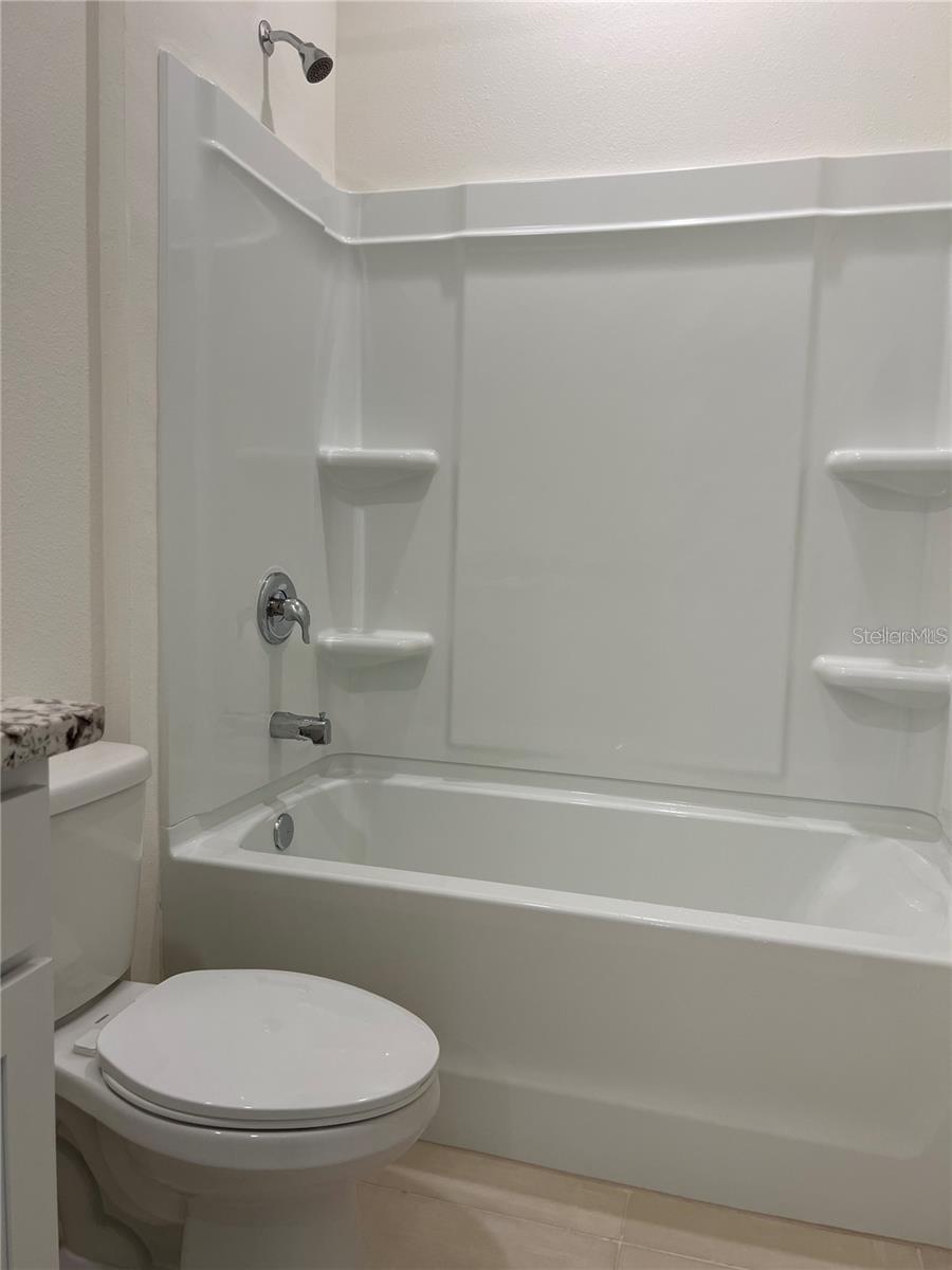 BELLA LAGO PH I - Residential Lease