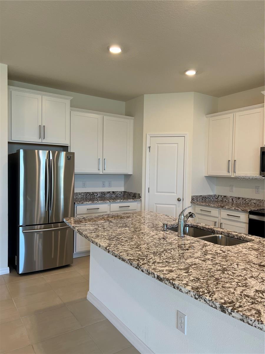 BELLA LAGO PH I - Residential Lease