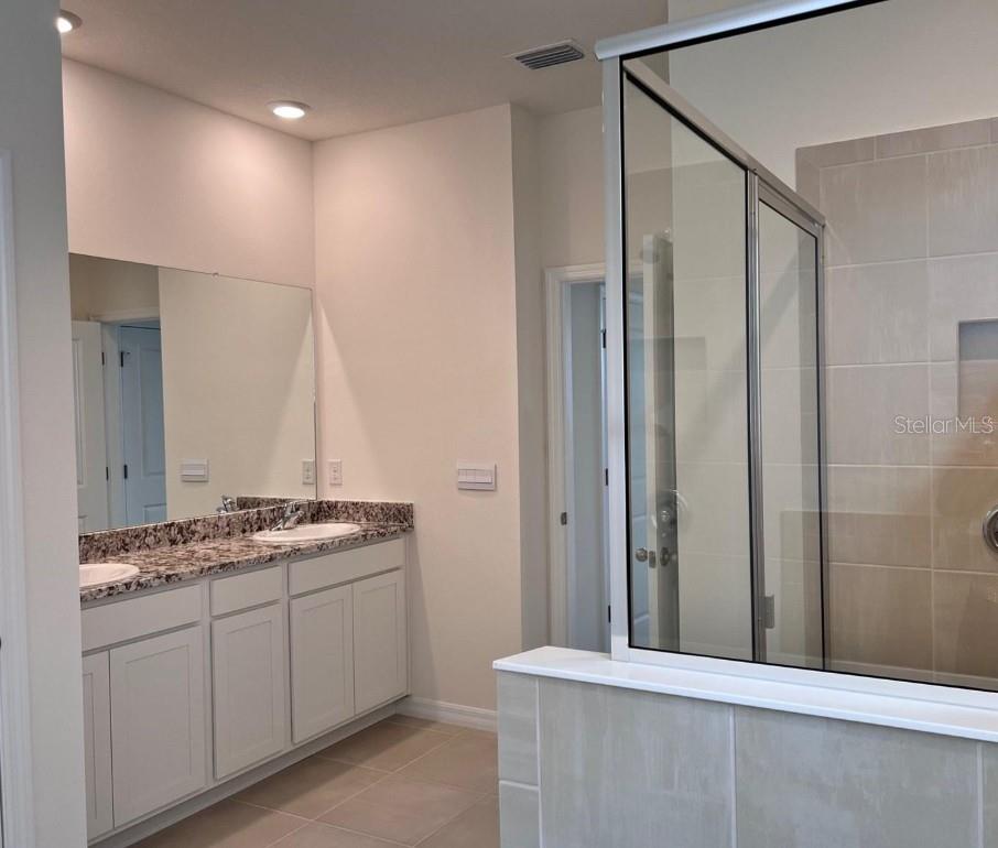 BELLA LAGO PH I - Residential Lease