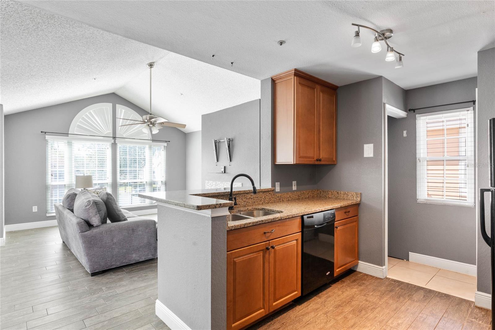 HIDDEN SPGS CONDO - Residential Lease