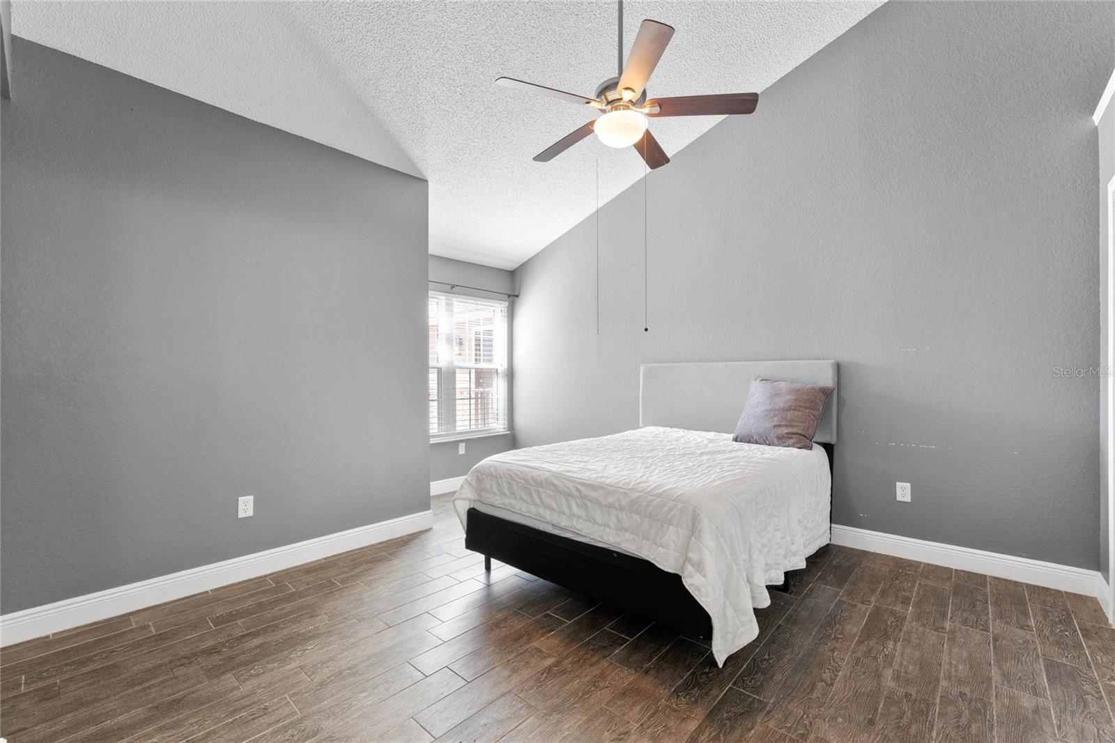 HIDDEN SPGS CONDO - Residential Lease