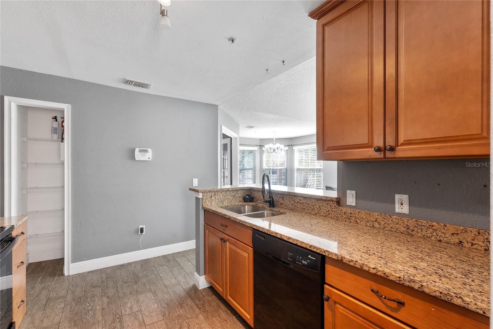 HIDDEN SPGS CONDO - Residential Lease