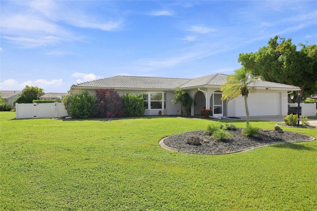 Photo of 302 Degas Drive, Nokomis, FL 34275 (MLS # A4704497)