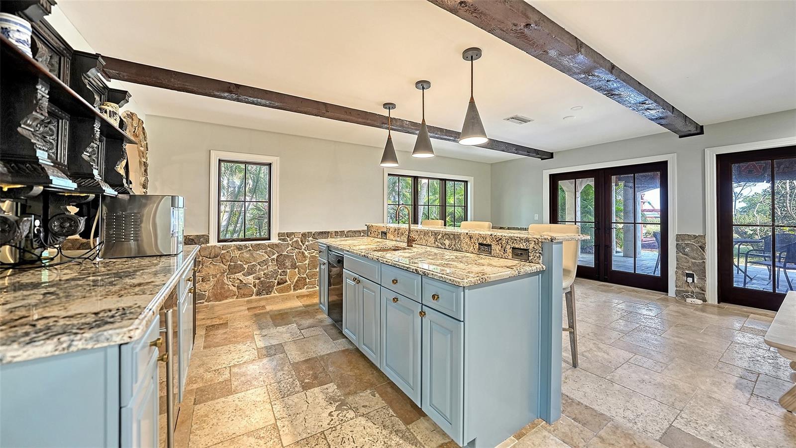 COCOANUT BAYOU - Residential