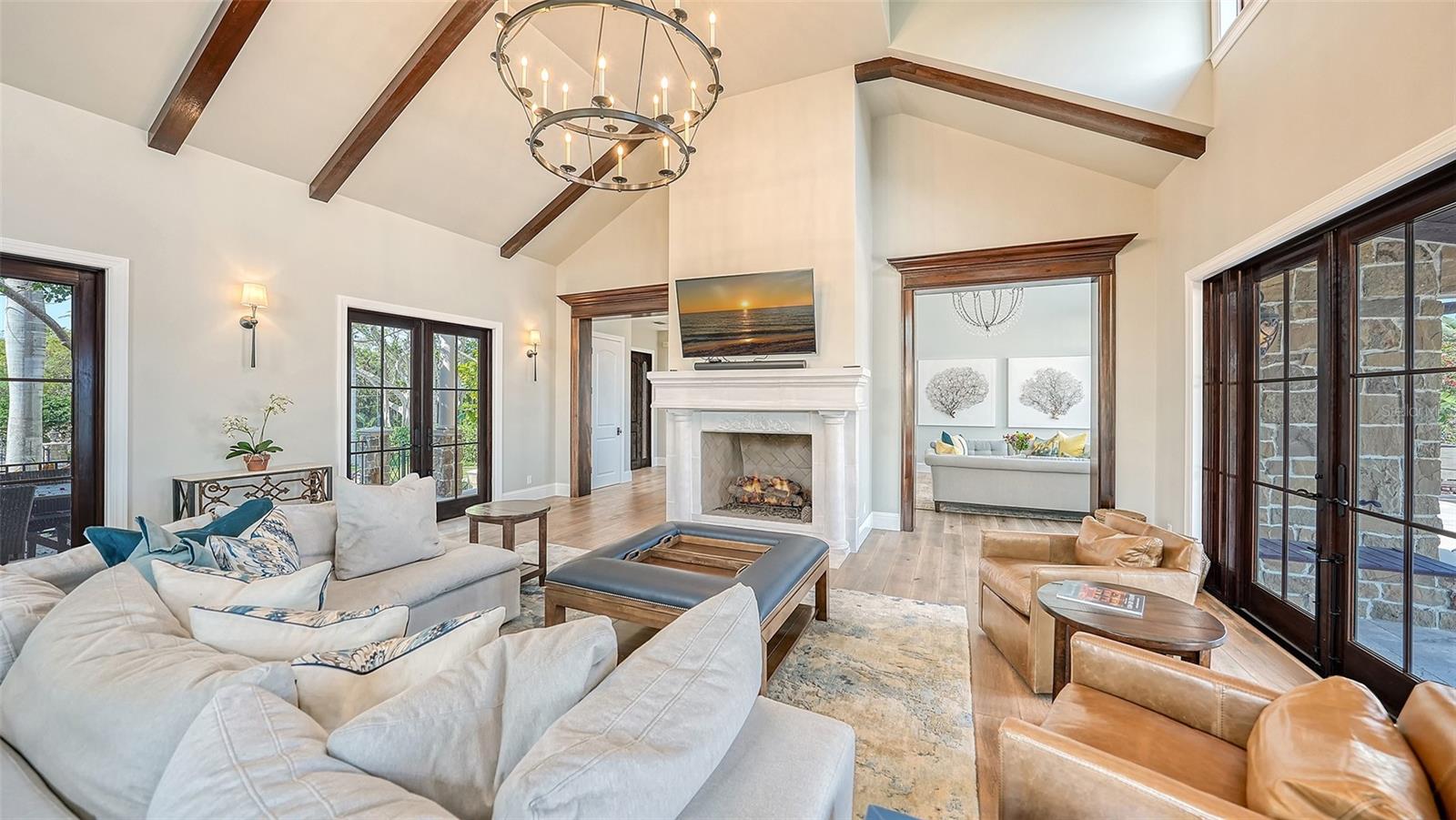 COCOANUT BAYOU - Residential