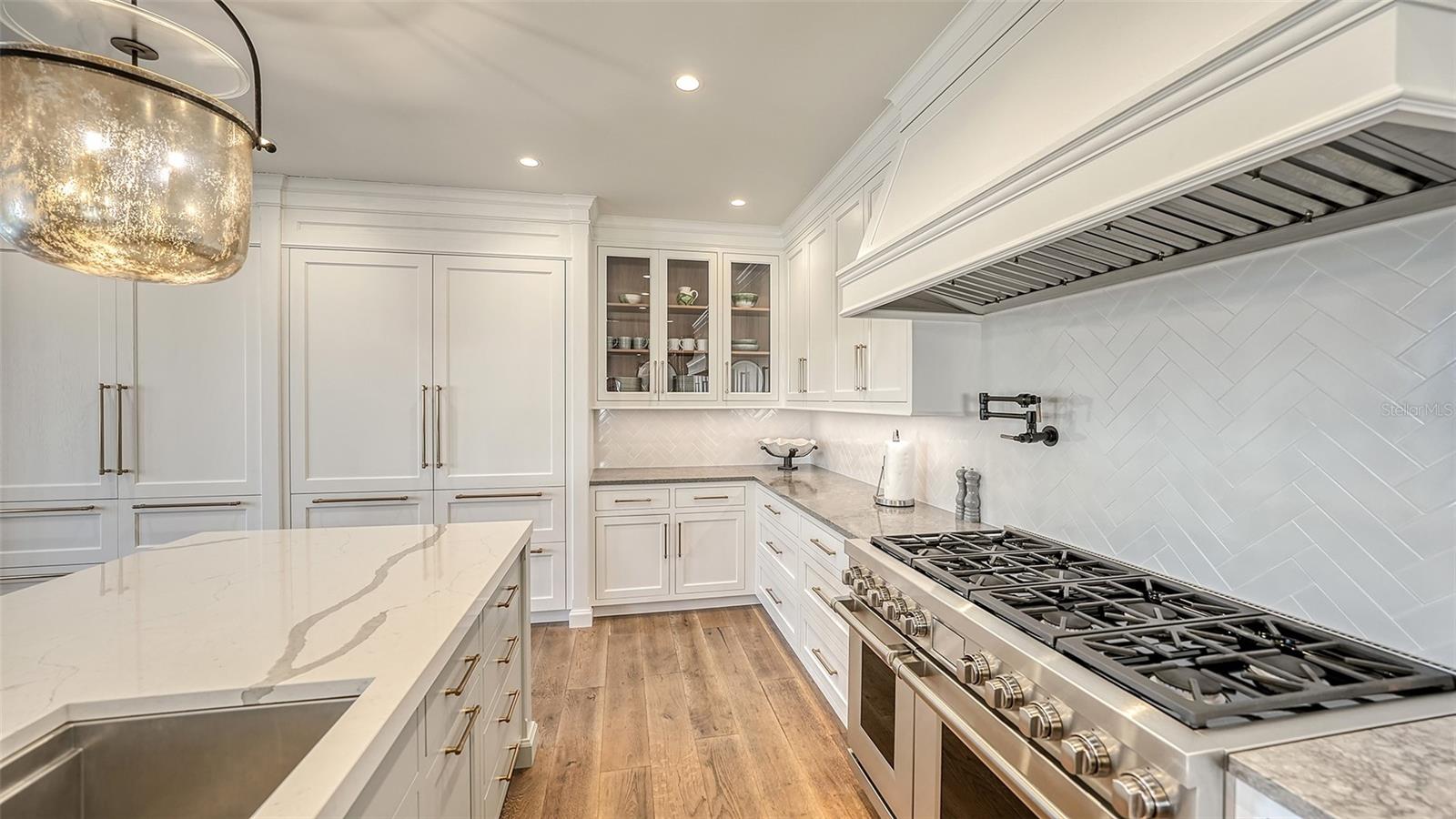 COCOANUT BAYOU - Residential