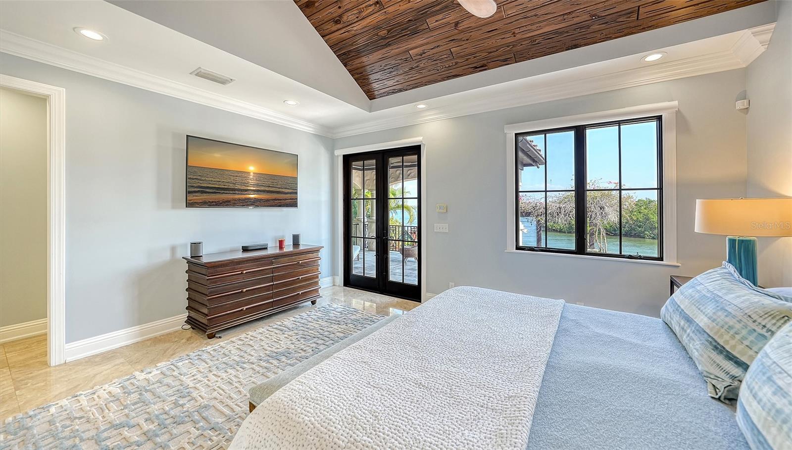 COCOANUT BAYOU - Residential