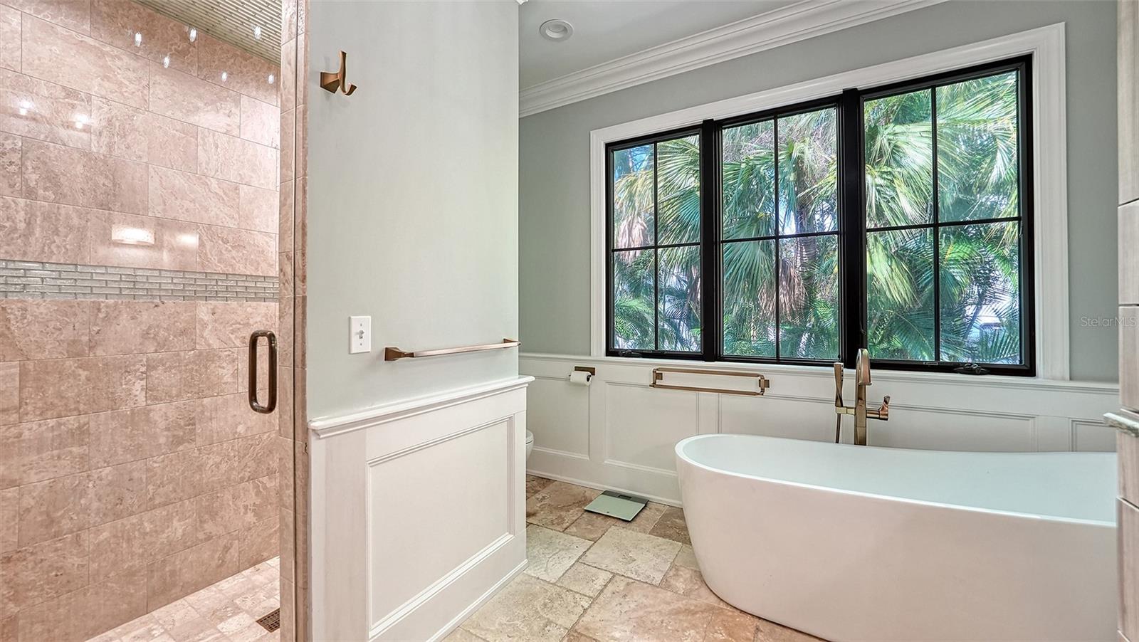 COCOANUT BAYOU - Residential