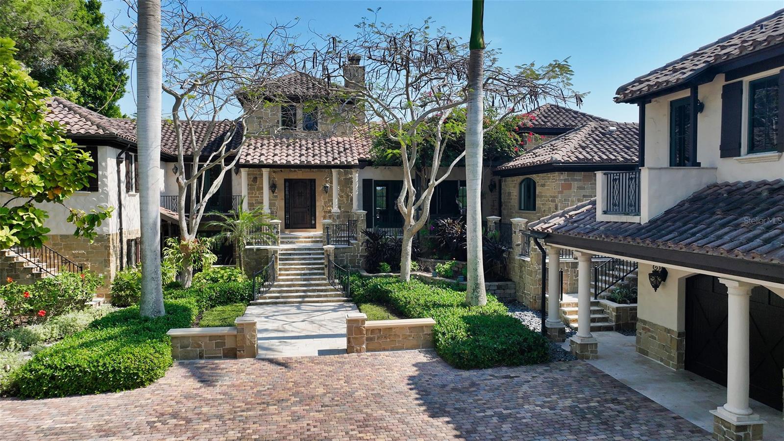 COCOANUT BAYOU - Residential